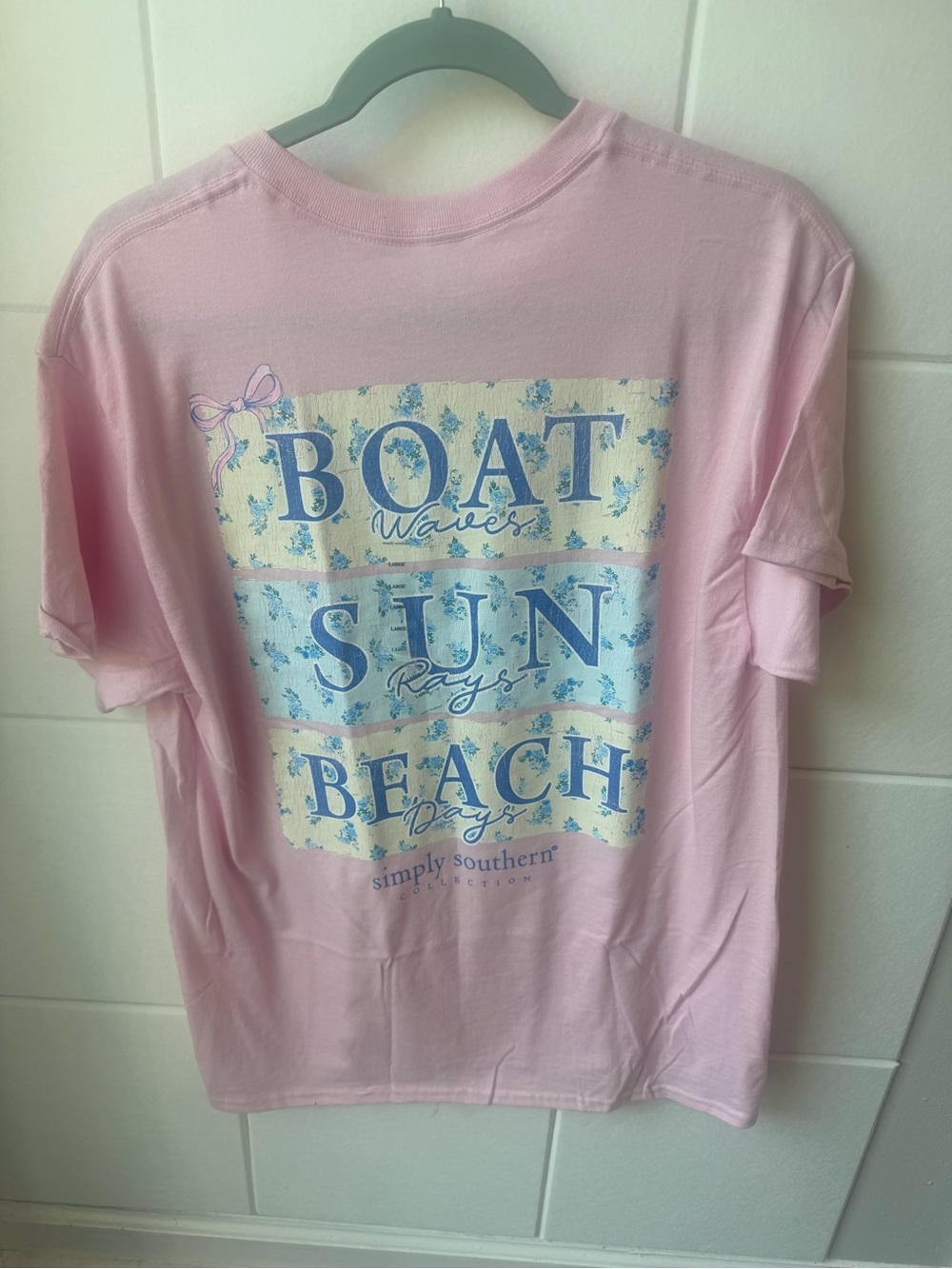 Simply Southern Pink 'Boat Sun Beach' Short Sleeve Tee - Picture 3 of 7